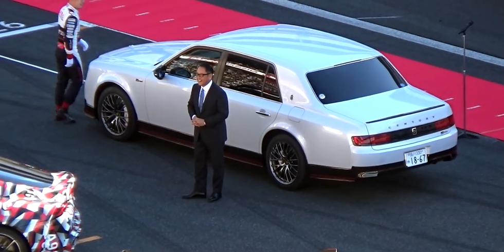 Toyota President Akio Toyoda Arrives in Style